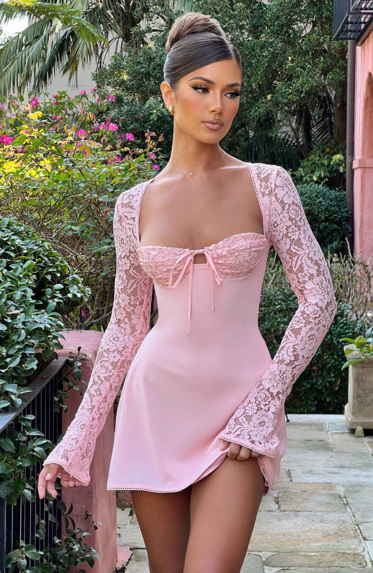 Johanna™ | Elegante Miniabito con Maniche in Pizzo