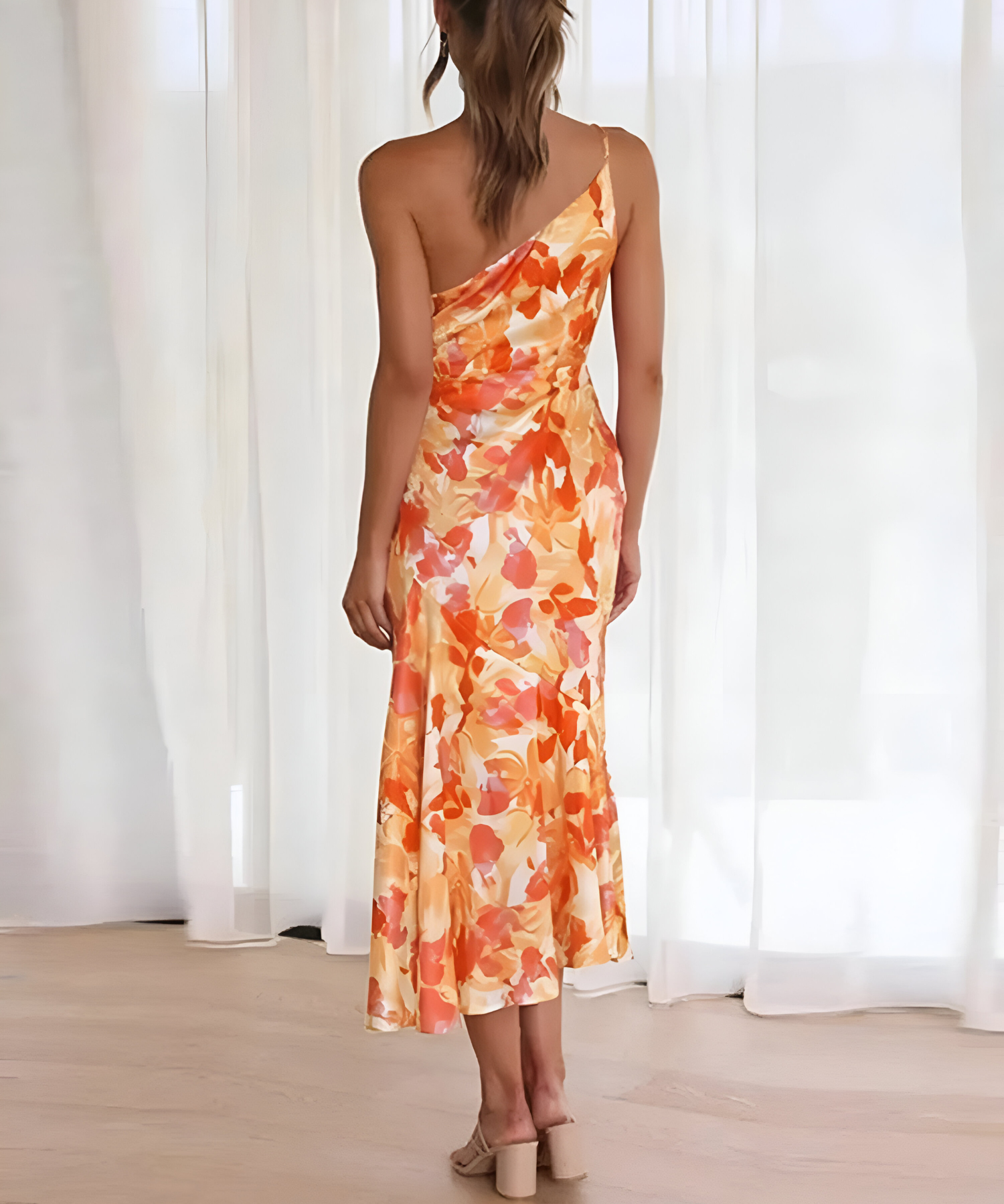 Laura™ | Abito a Spalla Unica con Fiori