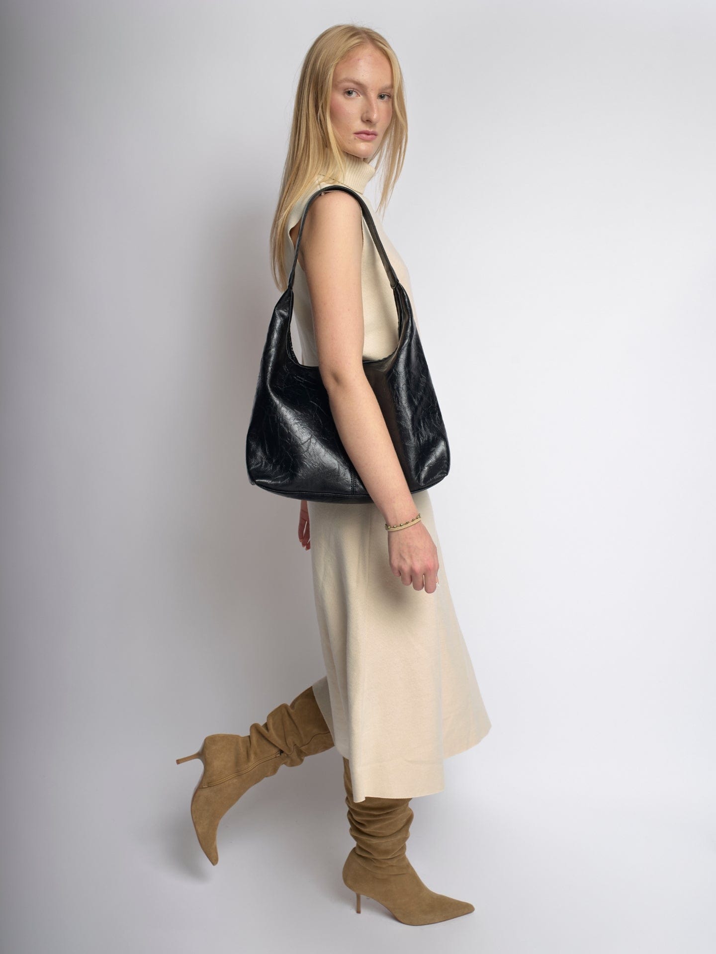 Elegante borsa a spalla di grande formato