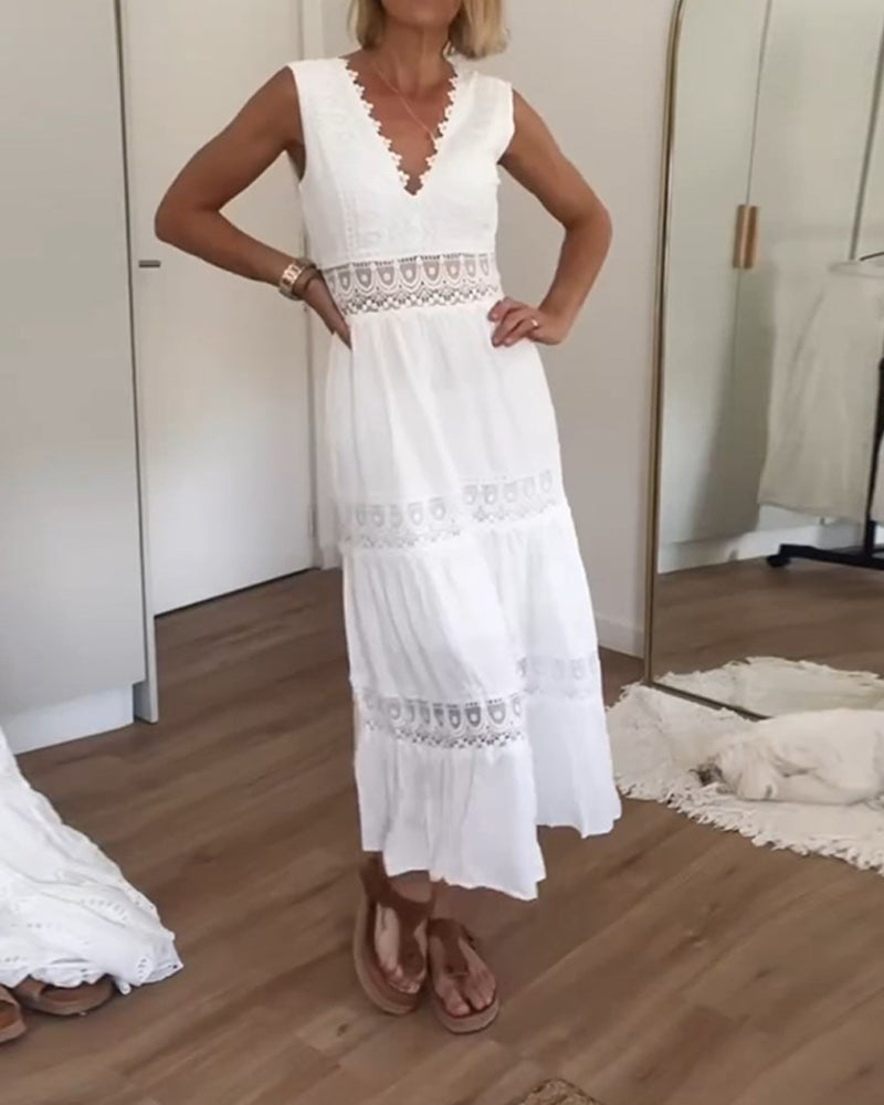 Kim | Abito in Pizzo con Scollo a V (Disponibilità Limitata)