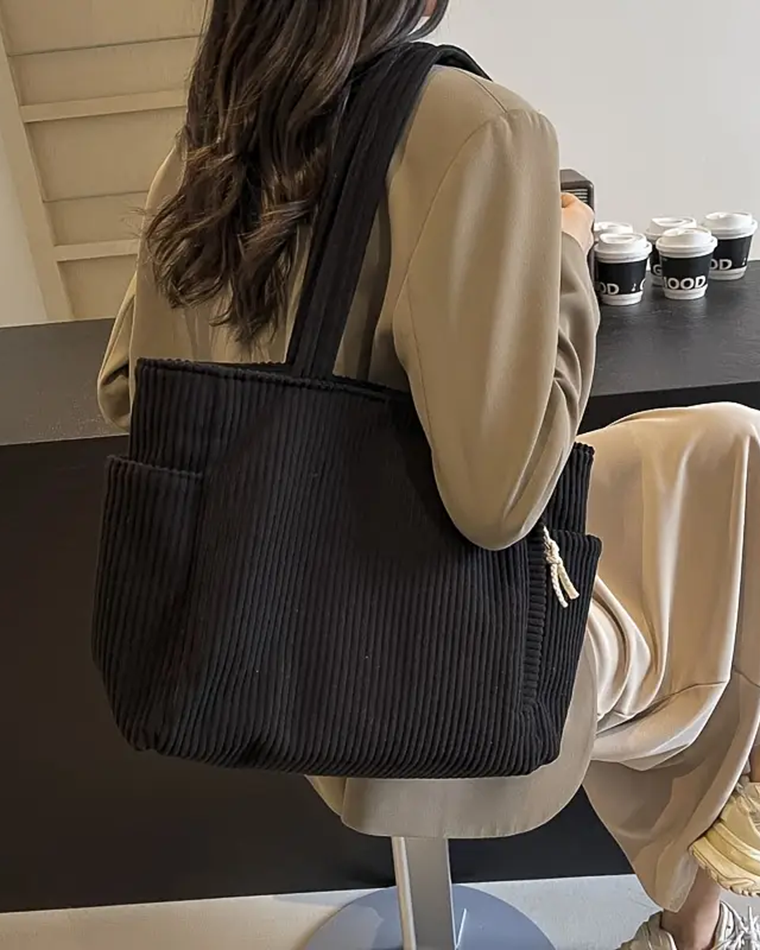 Gaya – Borsa a tracolla a coste con dettaglio in corda