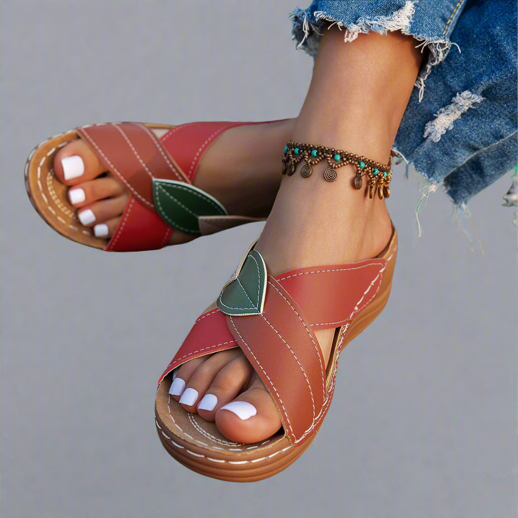 Nina | Sandali con tacco a zeppa fatti a mano in materiale premium