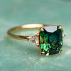 Anello con Zircone Verde in Oro
