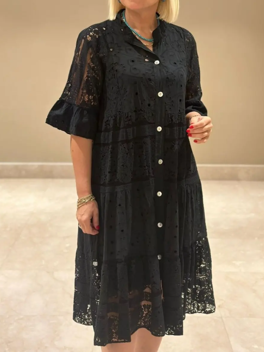 Liona – Abito con ricamo e chiusura a bottoni