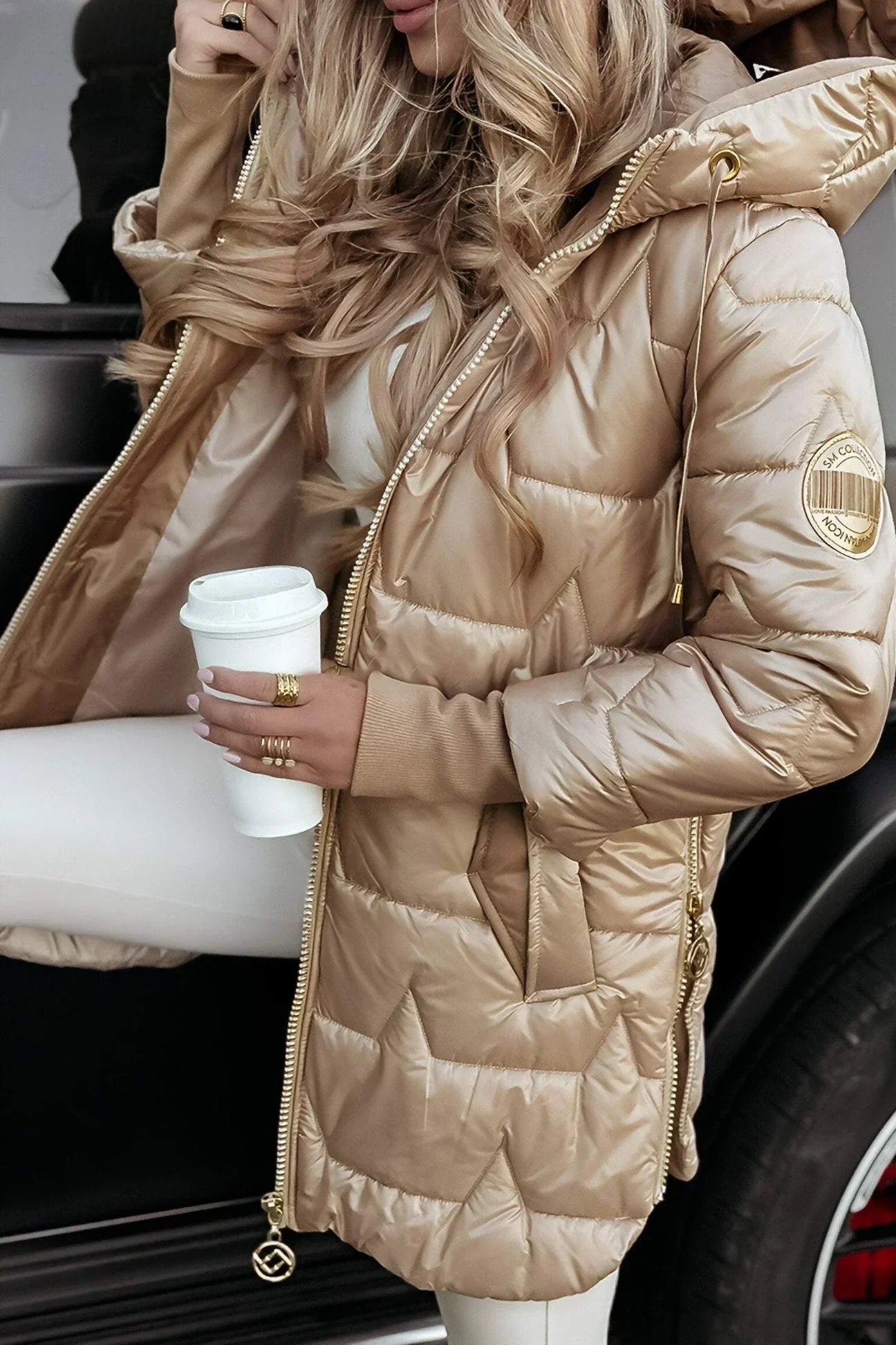 Noella – Cappotto Elegante con Cappuccio